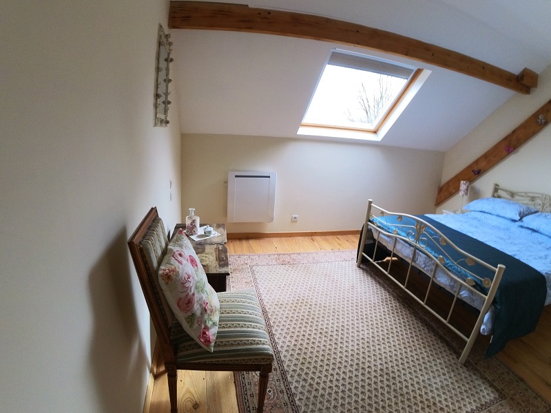 room 2 photo